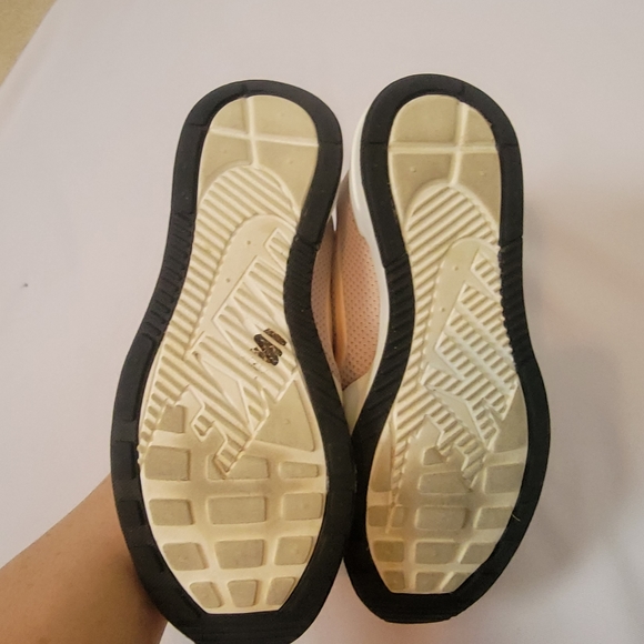 Nike Blush Pink Sneakers - Picture 4 of 9